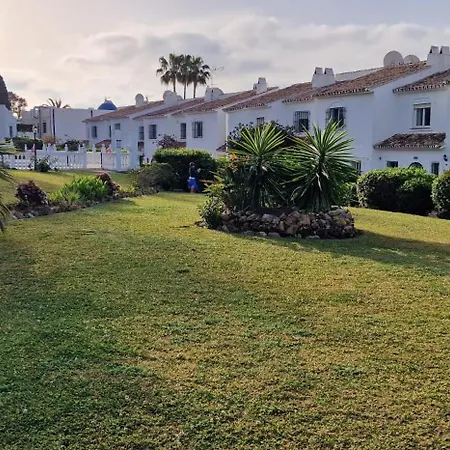 Casa Del Sol 아파트